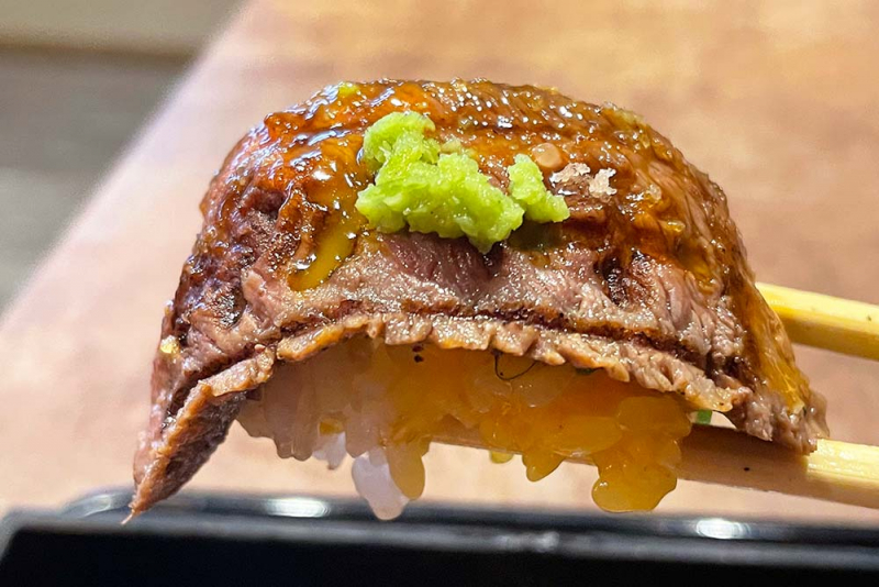 神戸牛みやび サンキタ店　SNSで話題の「神戸牛ステーキ重」を食べてきました [画像]