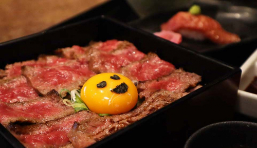 神戸牛みやび サンキタ店　SNSで話題の「神戸牛ステーキ重」を食べてきました