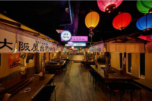 昭和レトロな屋台モチーフの相席居酒屋「YATAKOI 神戸三宮店」オープン