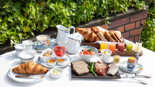 神戸北野ホテル「世界一の朝食」をランチで提供　期間延長