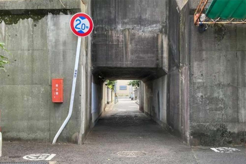 尼崎・琴浦通り高架下のトンネルに壁画アートを実施 [画像]