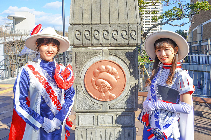 第10期宝塚市観光大使リボンの騎士「サファイア」
御手洗 菜々（みたらい なな）さん（左）、阪上 雅日（さかうえ みやび）さん（右）