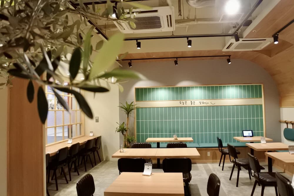 面白座 姫路グランフェスタ店『Korean cafe dinning omoroza』実食レポ　姫路市 [画像]