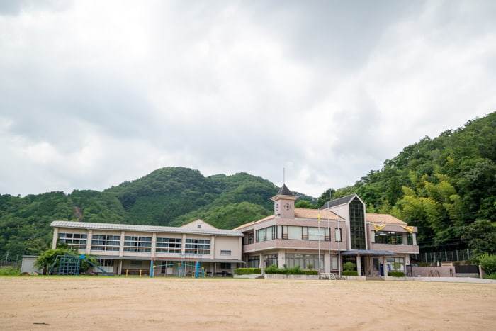 「泊まれる学校 おくも村」訪問レポート　丹波篠山市 [画像]