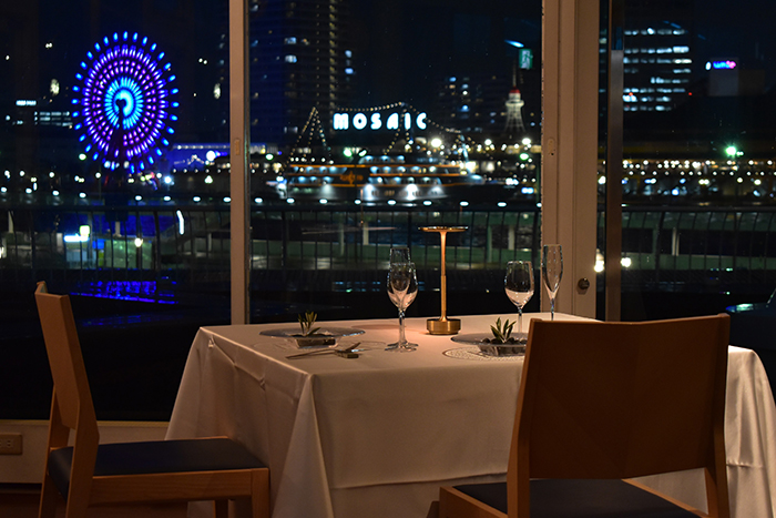 OCEAN PLACEでみなとHANABIを鑑賞できるディナー＆ビアテラスプランを提供　神戸市中央区 [画像]