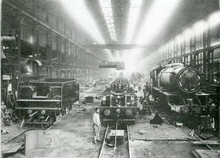 機関車組立工場（大正５年頃）