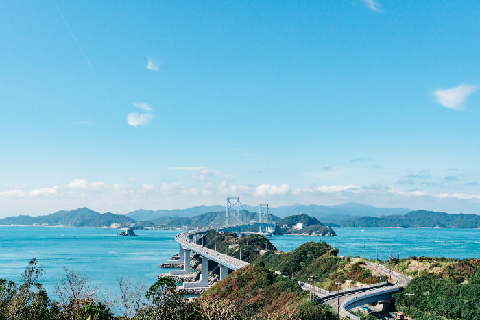 鳴門海峡大橋を間近に見晴らせる絶景スポット