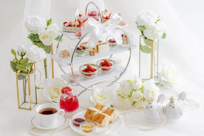 ホテル ラ・スイート神戸ハーバーランド「Strawberry Afternoon Tea ～Pure White～」神戸市中央区 [画像]