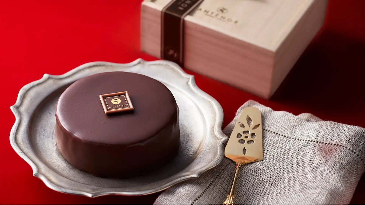 贅沢！濃厚なチョコレートケーキ『ザッハトルテ』 アンテノール
