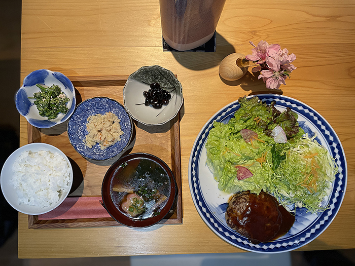 『かやぶき古民家カフェ つむつむ』に行ってきました　西宮市 [画像]