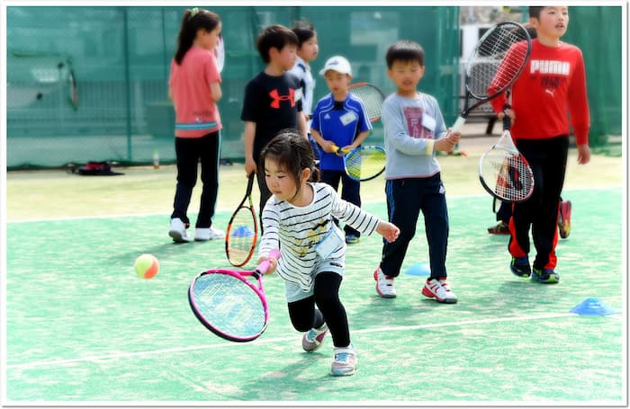 「2023年春休み こども短期テニス教室」開催　神戸市・西宮市 [画像]
