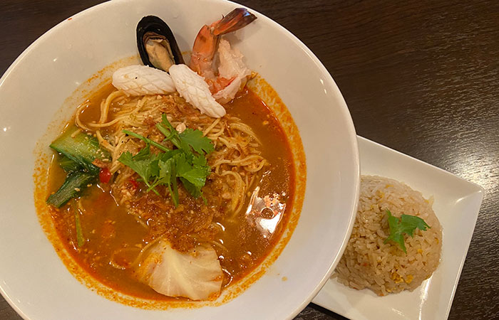 トムヤムラーメンセット 1,000円（税込）