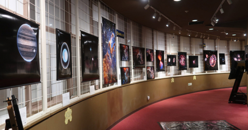 『明石市立天文科学館』で特別展「ジェームズ・ウェッブ宇宙望遠鏡がとらえた驚異の宇宙」開催中　明石市