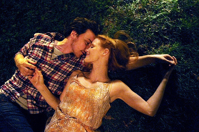 『ラブストーリーズ　エリナーの愛情』（C）2013 Disappearance of Eleanor Rigby, LLC. All Rights Reserved