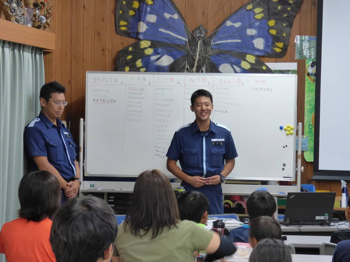 海上保安部の方から直接説明を聞きます