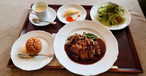 『カフェ・ド・カンパーニュ』で洋食を味わってきました　明石市