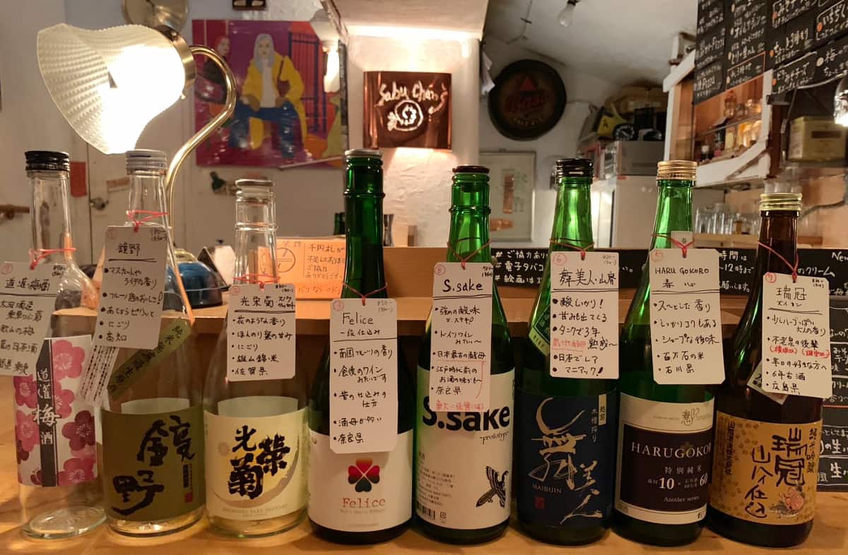 実は日本酒もあります。小さな蔵から独自ルートで仕入れ、種類によって管理する温度も変える徹底ぶり　（画像提供：ミソバー サブチャンズ）
