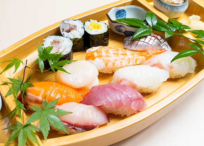 三宮・北野坂の『鯛力寿司（たいりきすし）』で「海鮮舟盛ランチ」を食べてきました　神戸市 [画像]