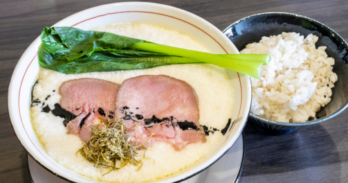 JR尼崎の『山芋拉麺 yam（ヤーム）』で「ぎゅうたんとろろラーメン」を食べてきました　尼崎市