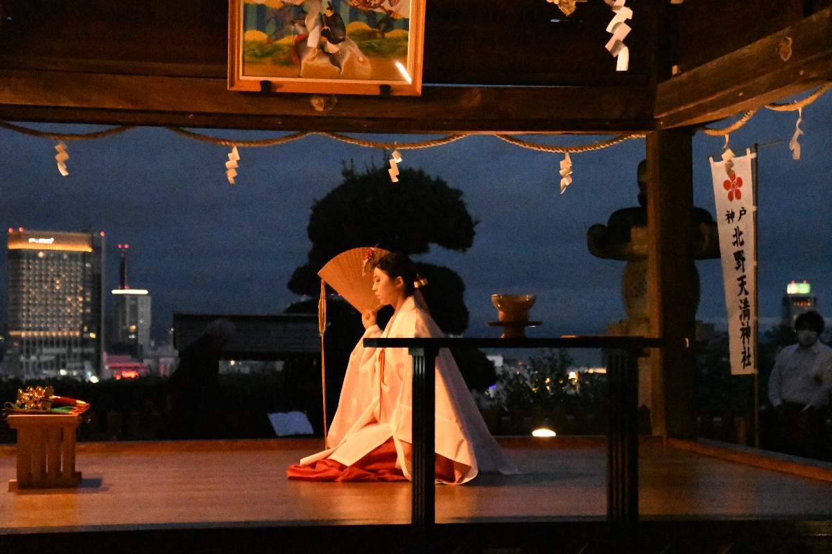 美しすぎる御朱印をぜひ手に入れてみて♪ 北野天満神社が9月限定