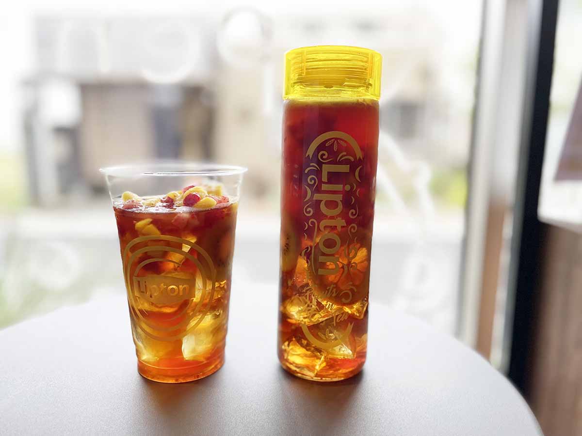 カップ（580ml）800円タンブラー（580ml）1,300円（税込）※Liptonタンブラー持ち込みでカップ金額から100円引きの700円（税込）で購入できます