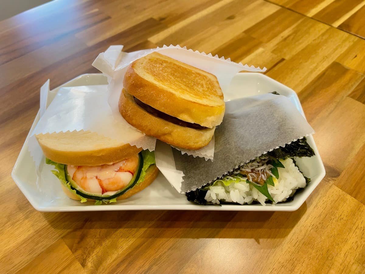 サンドイッチ2つの「サンドセット（コンビ）」1,000円（税込）もあります