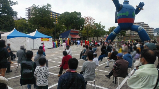 KOBE鉄人三国志ギャラリー周辺で「第17回 三国志祭」開催　神戸市 [画像]