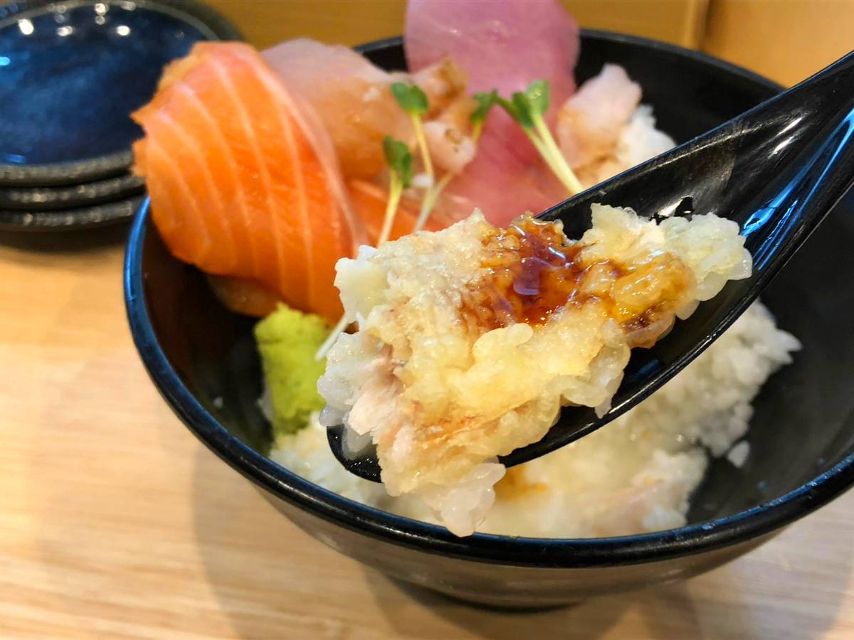 三宮にオープンした『どんぶり次郎』でボリューム満点などんぶりを食べてきました　神戸市 [画像]