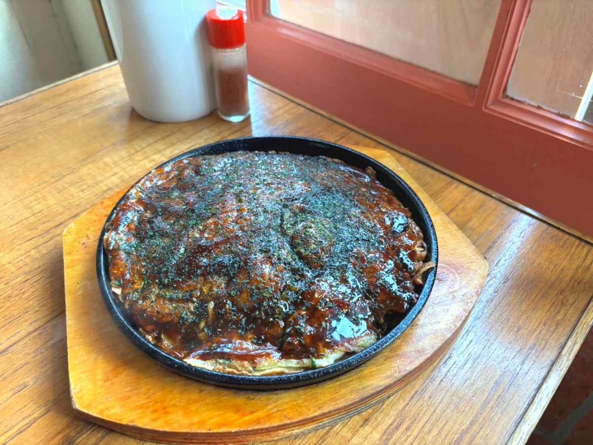 「坂越の牡蠣のお好み焼き」　1,430円（税込）