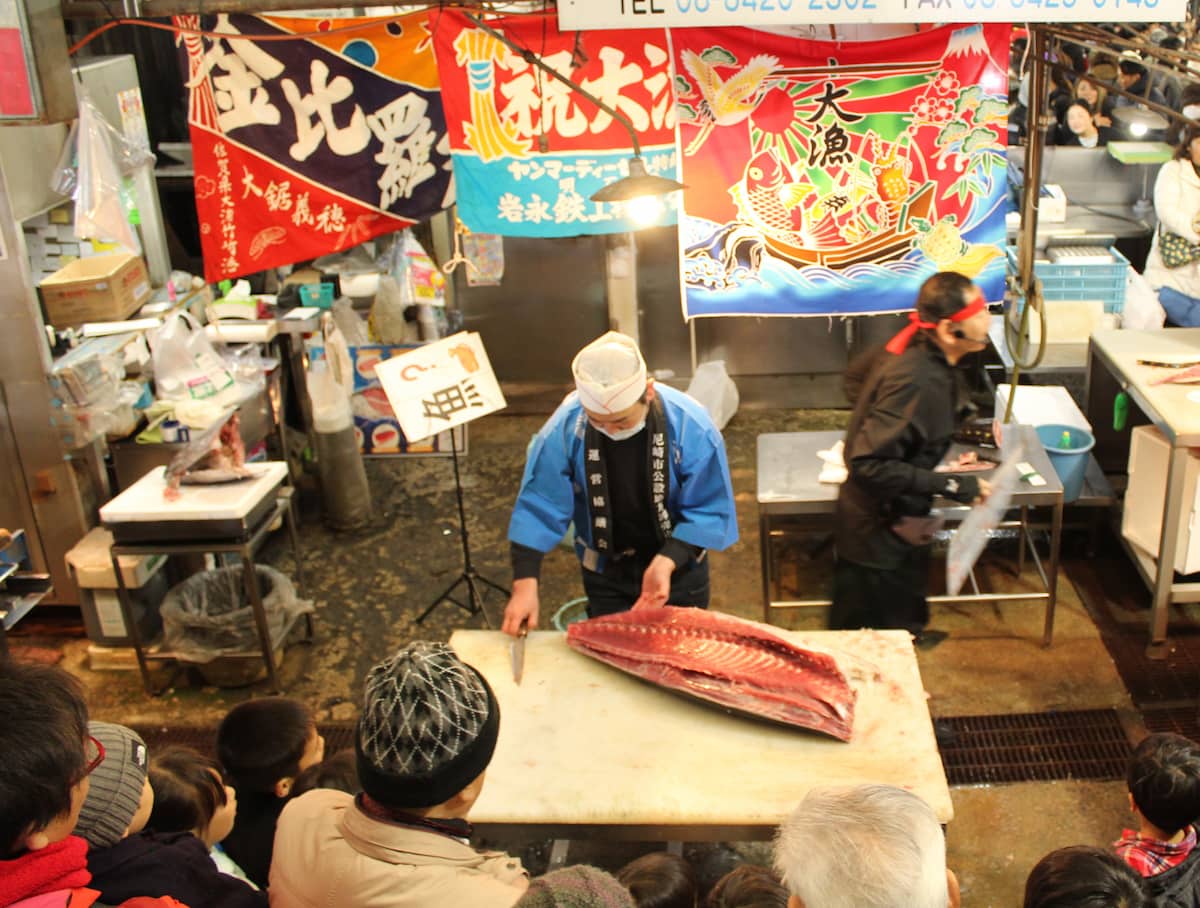 尼崎市公設地方卸売市場で「冬の味覚祭り2023」開催 [画像]