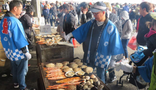 尼崎市公設地方卸売市場で「冬の味覚祭り2023」開催