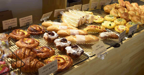 土山駅近くにオープンした『3Bake（スリーベイク）』でこだわりのパンをいただきました　明石市