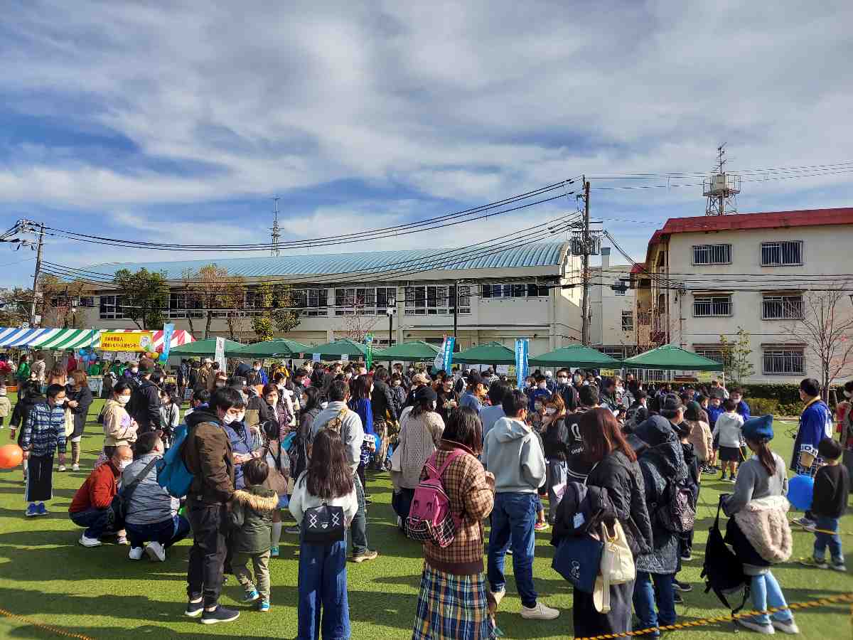 尼崎城址公園で「中央地区まつり～もちつきふれあい広場～」開催　 [画像]