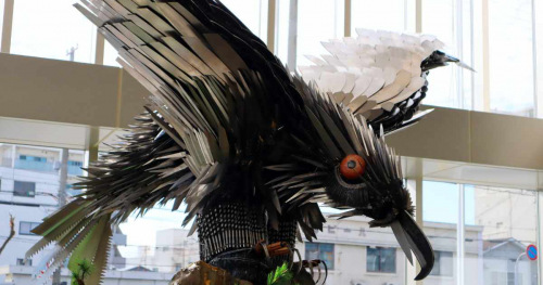 『県立兵庫津ミュージアム』に三木金物の「金物鷲」がお目見えしました　神戸市