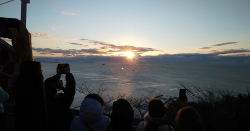 『須磨浦山上遊園・須磨浦ロープウェイ』が2024年初日の出営業を実施　神戸市