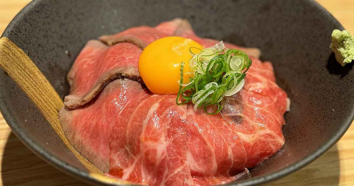 伊丹駅すぐの『肉&創作料理 eio』の名物「和牛ひつまぶし」を食べてきました　伊丹市