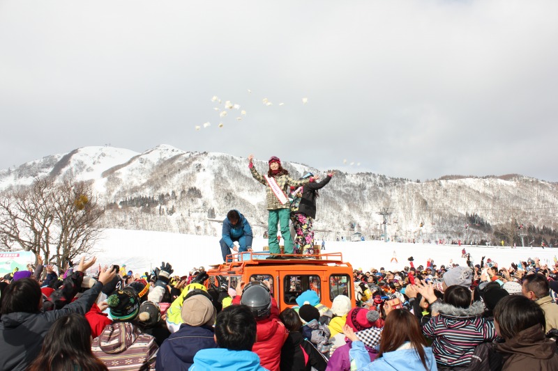 ハチ高原「2024はちぶせ雪まつり」養父市 [画像]