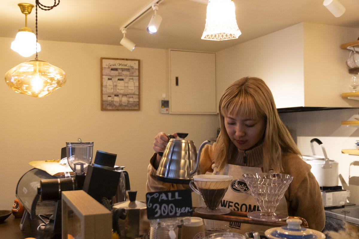 西元町にあるカフェ併設の古着店『ROUGH AND LADY』に行ってきました　神戸市 [画像]