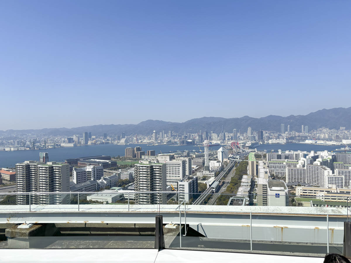 利用の際は神戸の美しい景色を一望できる「屋上テラス ソラフネ神戸」もぜひ利用してみて