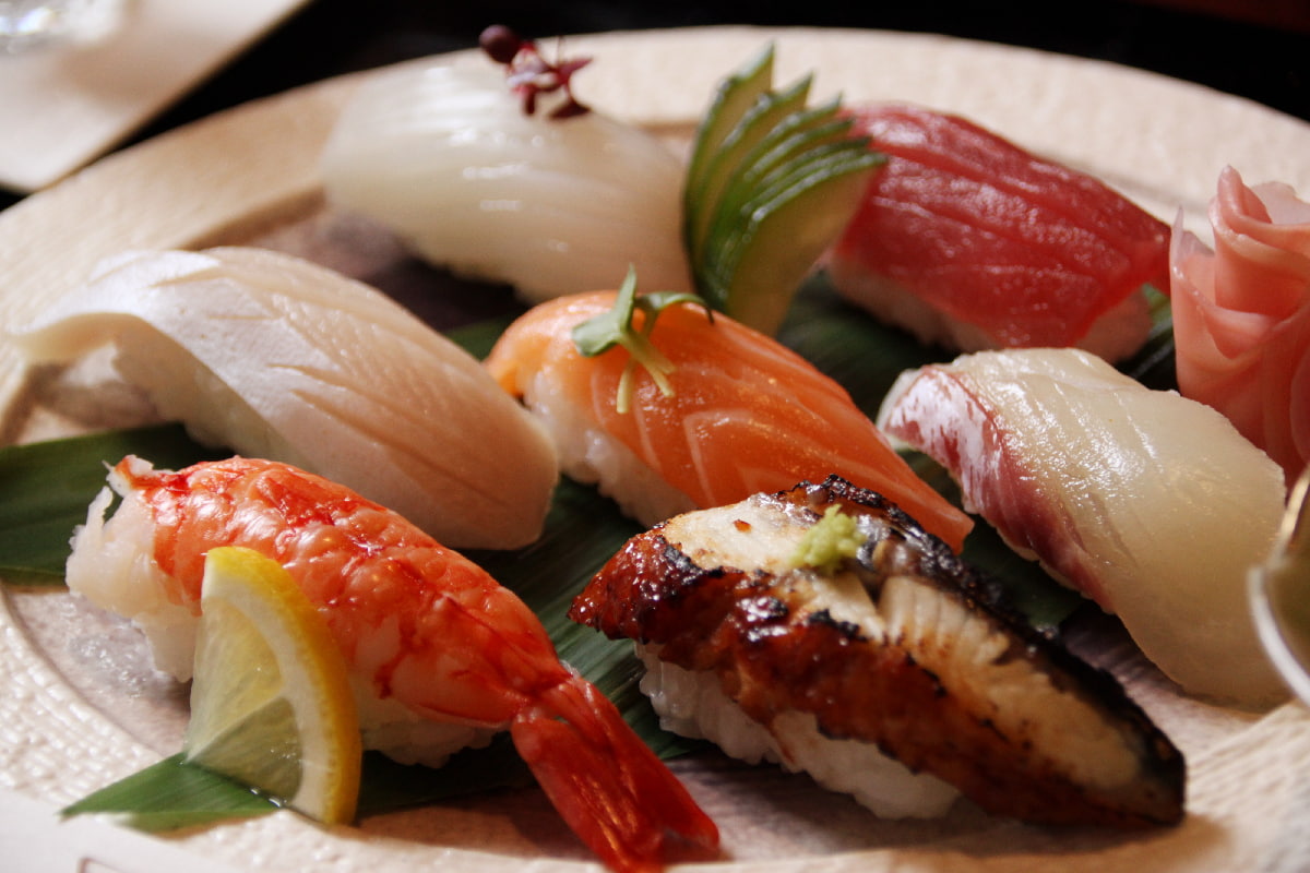 視覚からもその味わいが伝わってくる美しいお寿司の数々