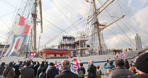 練習帆船「海王丸」遠洋航海　船内見学＆お見送りイベント開催　神戸市