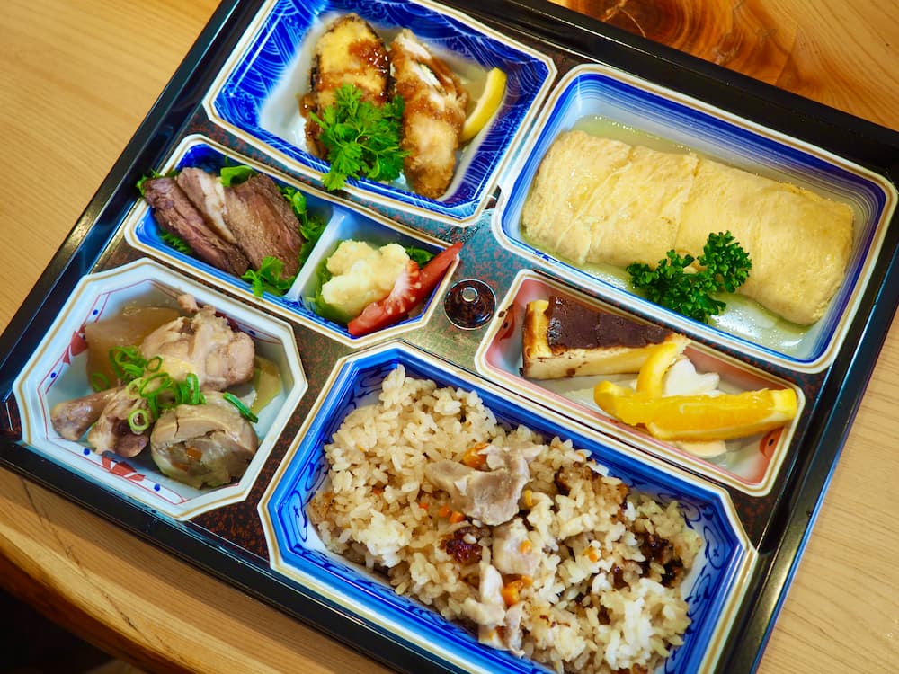 「お弁当」1,500円（税込）数や料金は要相談。3日前までの予約が必要です