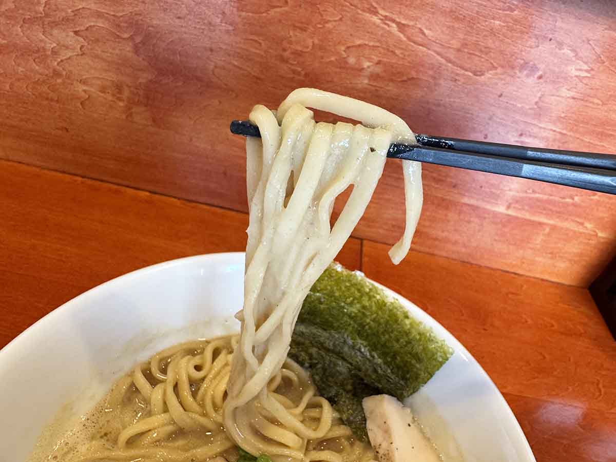 圧倒的な鶏の旨み！『宝麺 えびす丸』の店主がようやくたどり着いた渾身の濃厚鶏白湯 宝塚市 [画像]