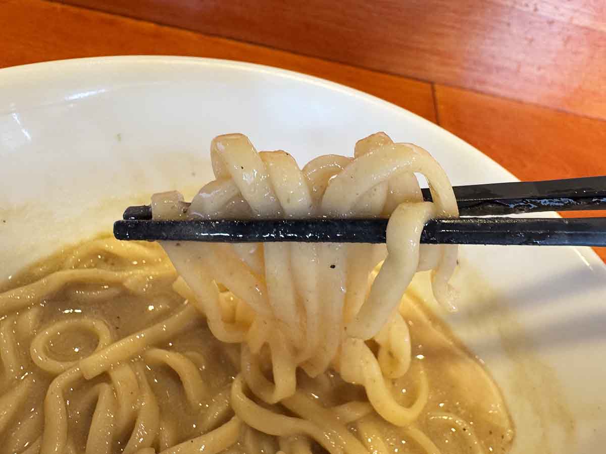 圧倒的な鶏の旨み！『宝麺 えびす丸』の店主がようやくたどり着いた渾身の濃厚鶏白湯 宝塚市 [画像]