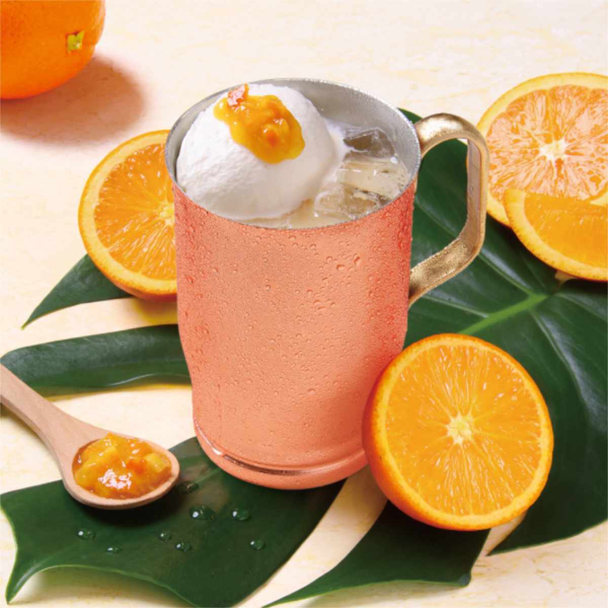 「オレンジミルク珈琲」 R：700円　L：820円 （共に税込）※アイスのみ