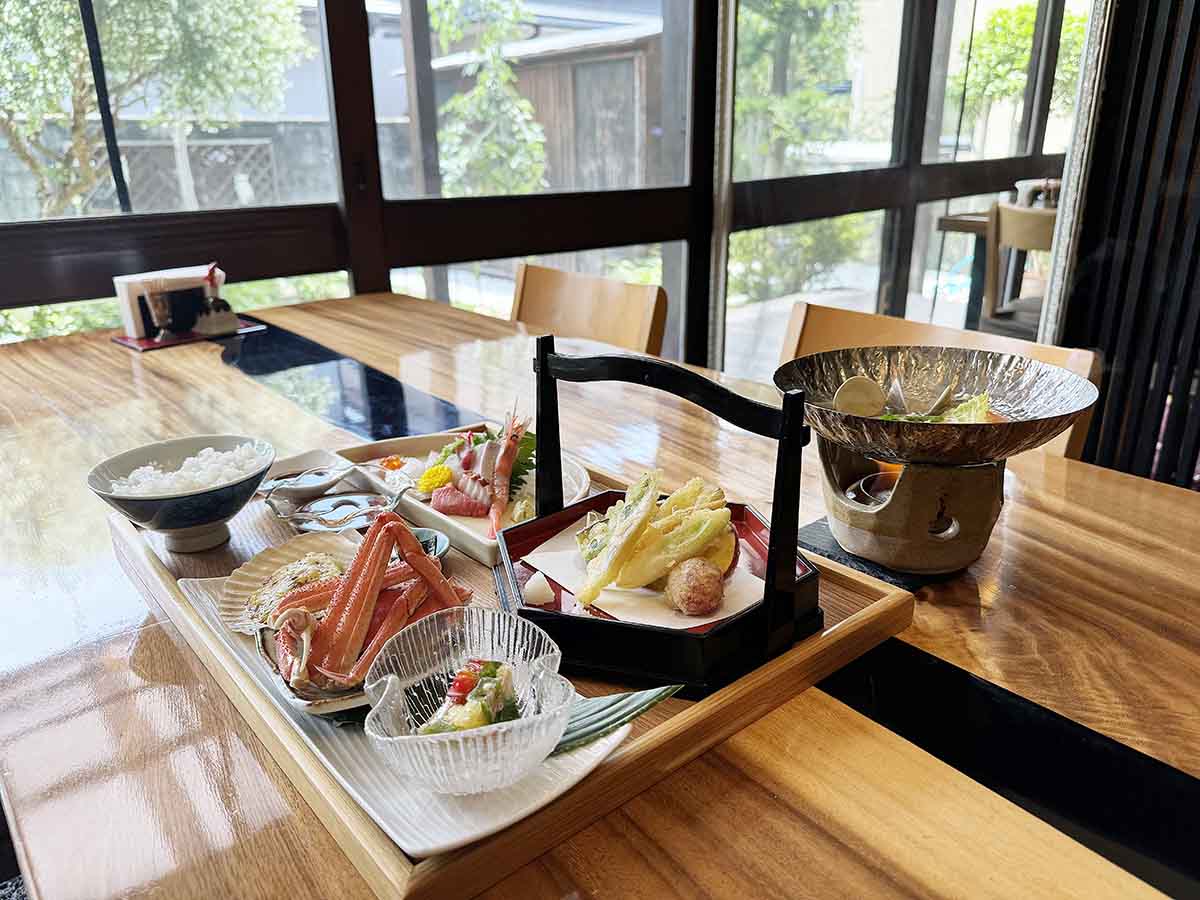 宝塚大劇場近くの『わんがた』で卓袱懐席ランチを食べてきました　宝塚市 [画像]