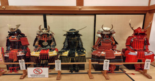 篠山城大書院で「甲冑着付け体験」について取材してきました　丹波篠山市