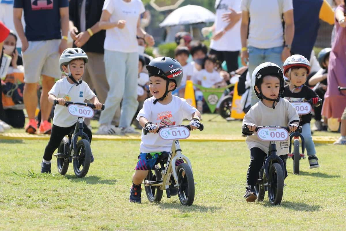 スポーツイベント「ストライダーエンジョイカップ 姫路城ウォーターステージ」開催　姫路市 [画像]