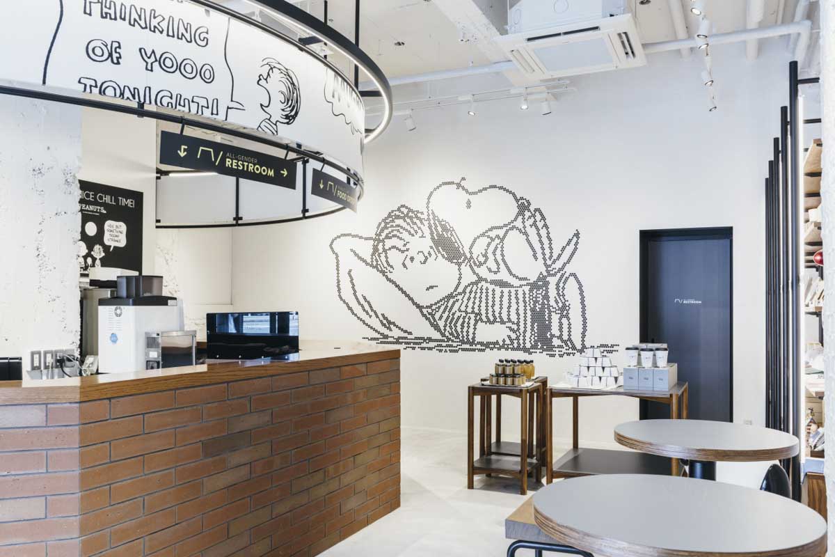 北野の『PEANUTS Cafe』にスヌーピーのカラフルな「かき氷」が登場　神戸市 [画像]