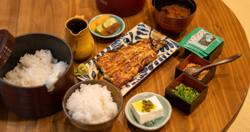 新長田にある『鰻食別亭（うなぎたべってい）』で「うなめしセット」に舌鼓　神戸市